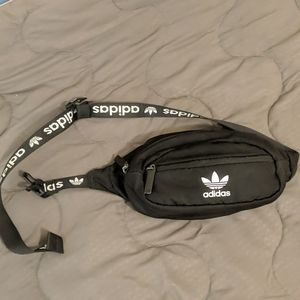 Adidas fanny pack